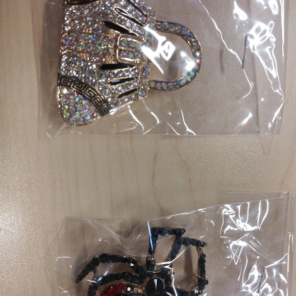 Magnets - Picture 6 of 6